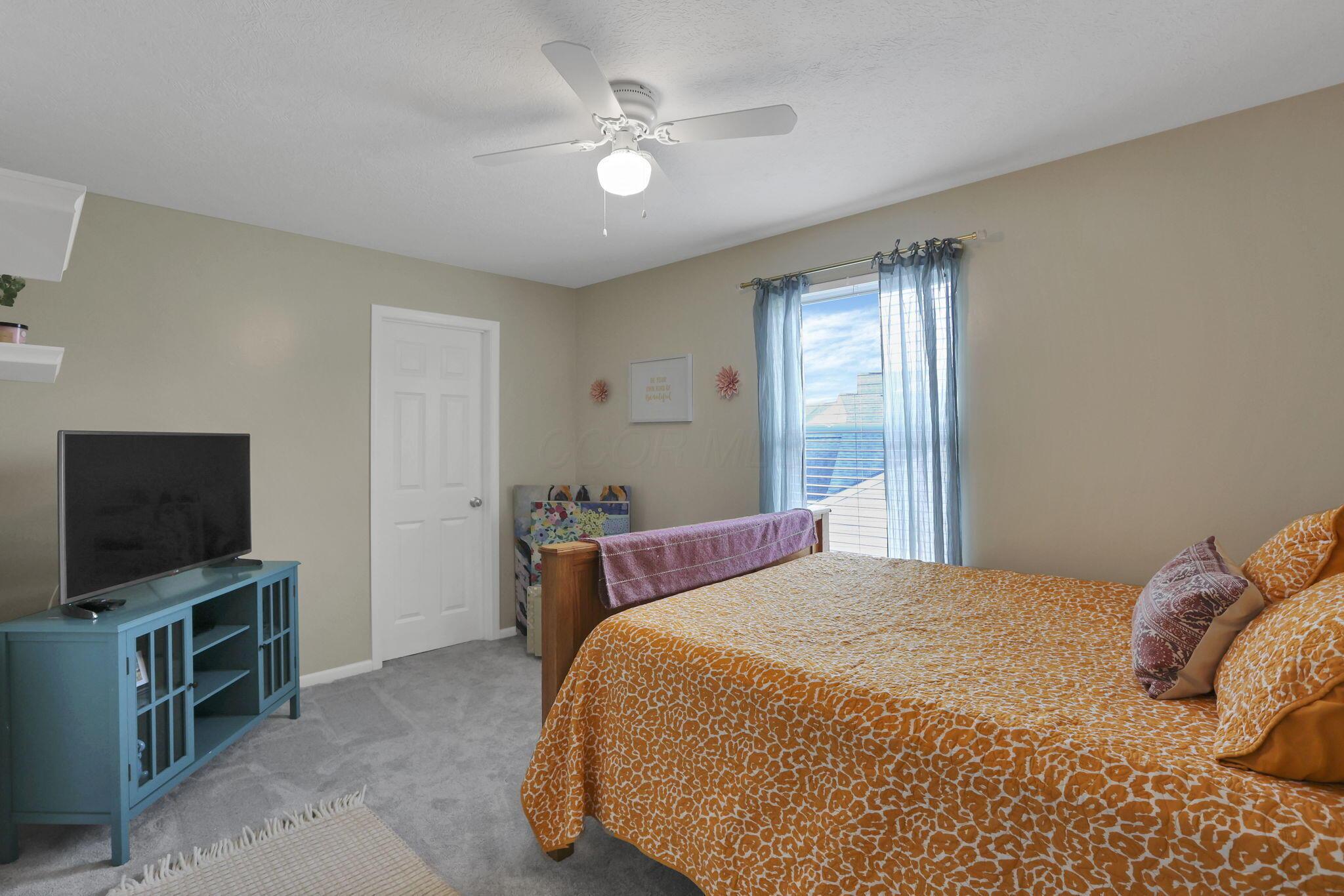 6843 John Drive, Canal Winchester, Ohio image 36