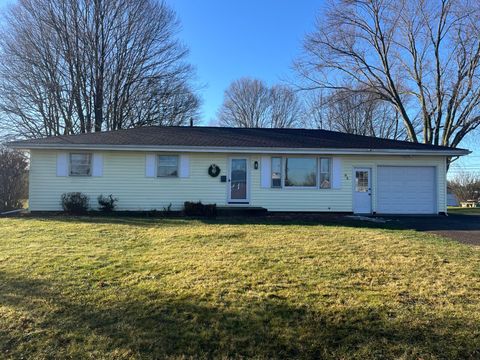 Photo of 95 Carey Lane, Heath, OH 43056 (MLS # 226005489)