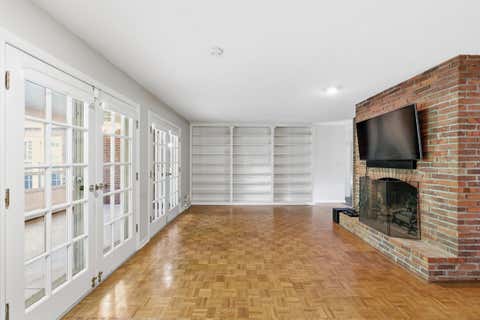 Tiny photo for 129 S Mulberry Street, Granville, OH 43023 (MLS # 226029288)