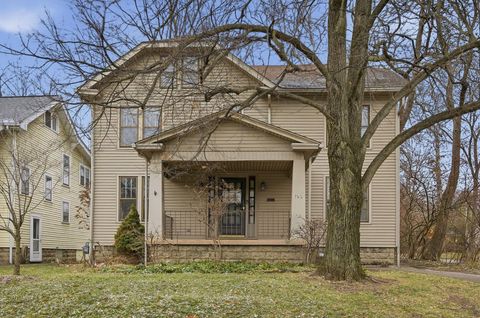 Photo of 196 W North Broadway Street, Columbus, OH 43214 (MLS # 225046098)
