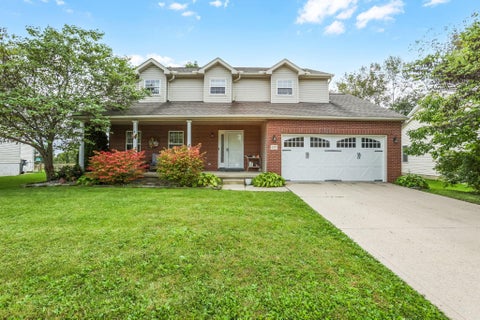 Tiny photo for 157 Shaleridge Drive, Pataskala, OH 43062 (MLS # 226035833)