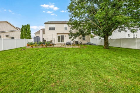 Tiny photo for 157 Shaleridge Drive, Pataskala, OH 43062 (MLS # 226035833)