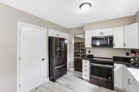 Tiny photo for 157 Shaleridge Drive, Pataskala, OH 43062 (MLS # 226035833)