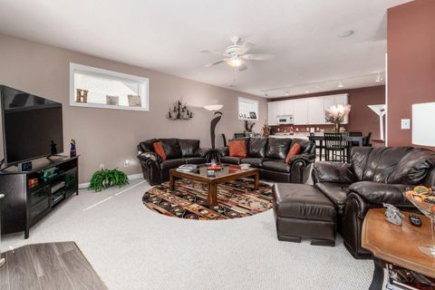 Photo of 6033 Mcnaughten Grove Lane, Columbus, OH 43213 (MLS # 225043291)