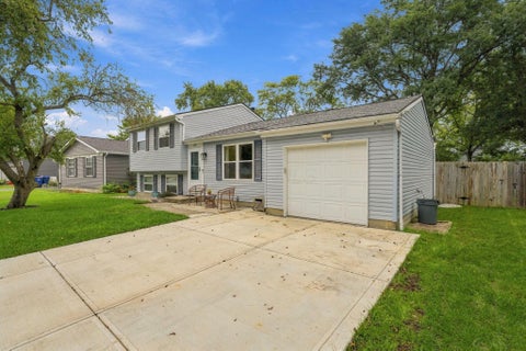 Tiny photo for 7342 Downey Drive, Columbus, OH 43235 (MLS # 226036234)