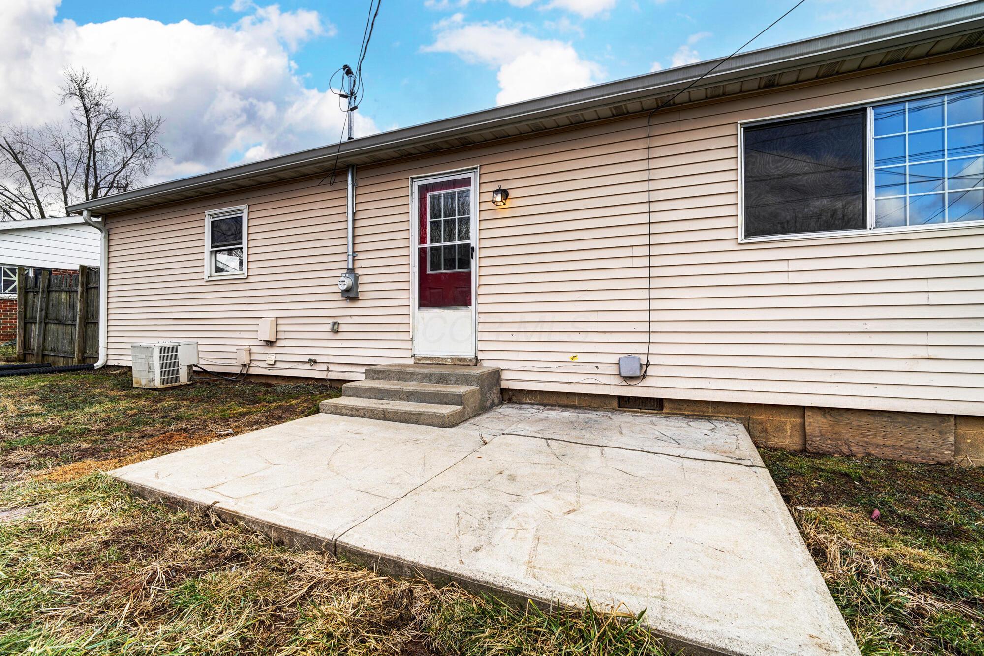 354 Sweetman Avenue, Urbana, Ohio image 8