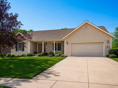 Photo of 1453 Hickory Gate Drive, Marysville, OH 43040 (MLS # 226026331)