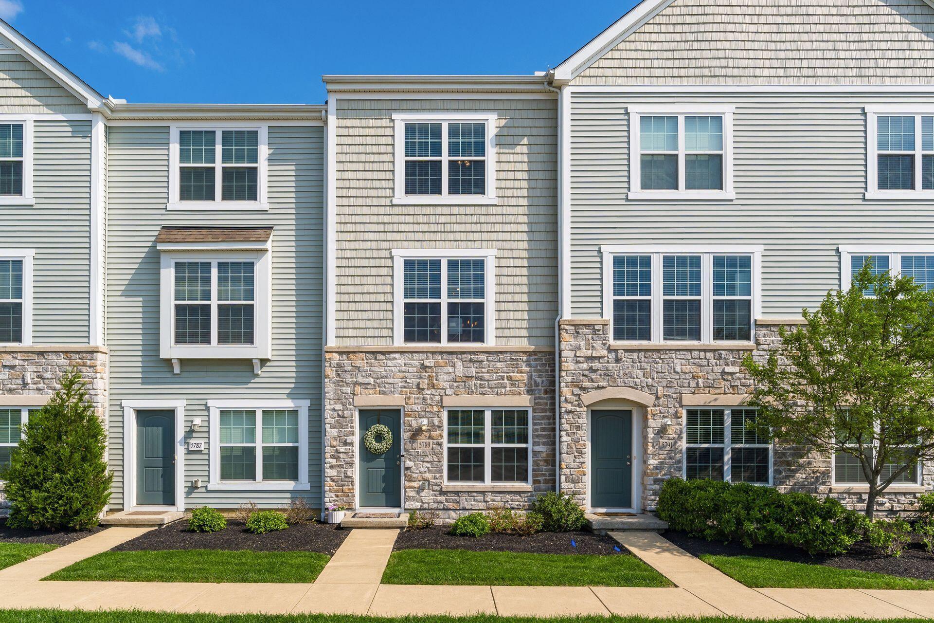 5789 Passage Creek Drive, Dublin, Ohio image 2