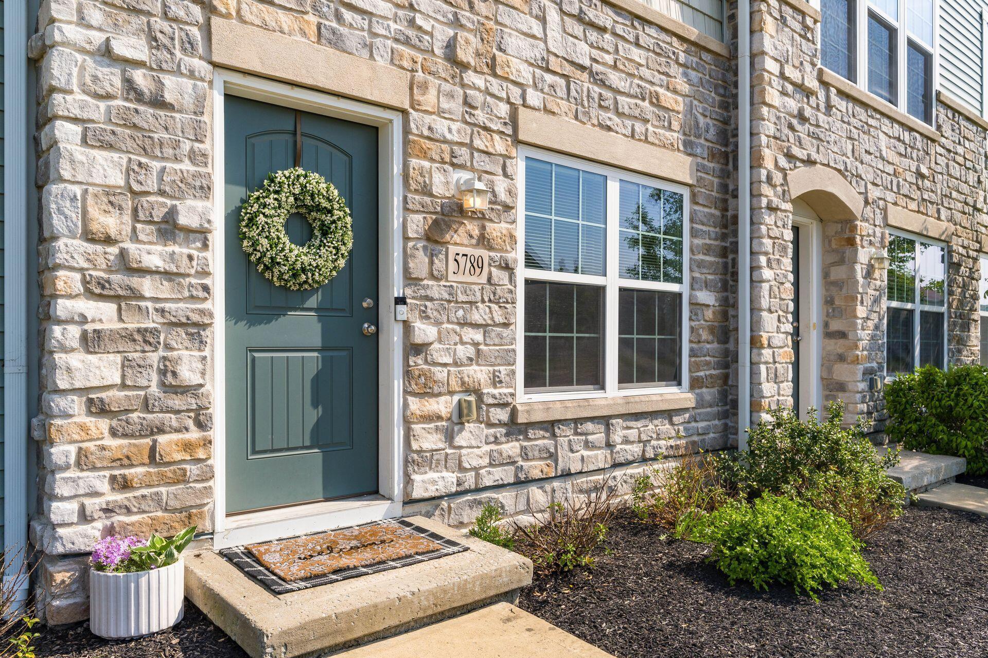 5789 Passage Creek Drive, Dublin, Ohio image 4