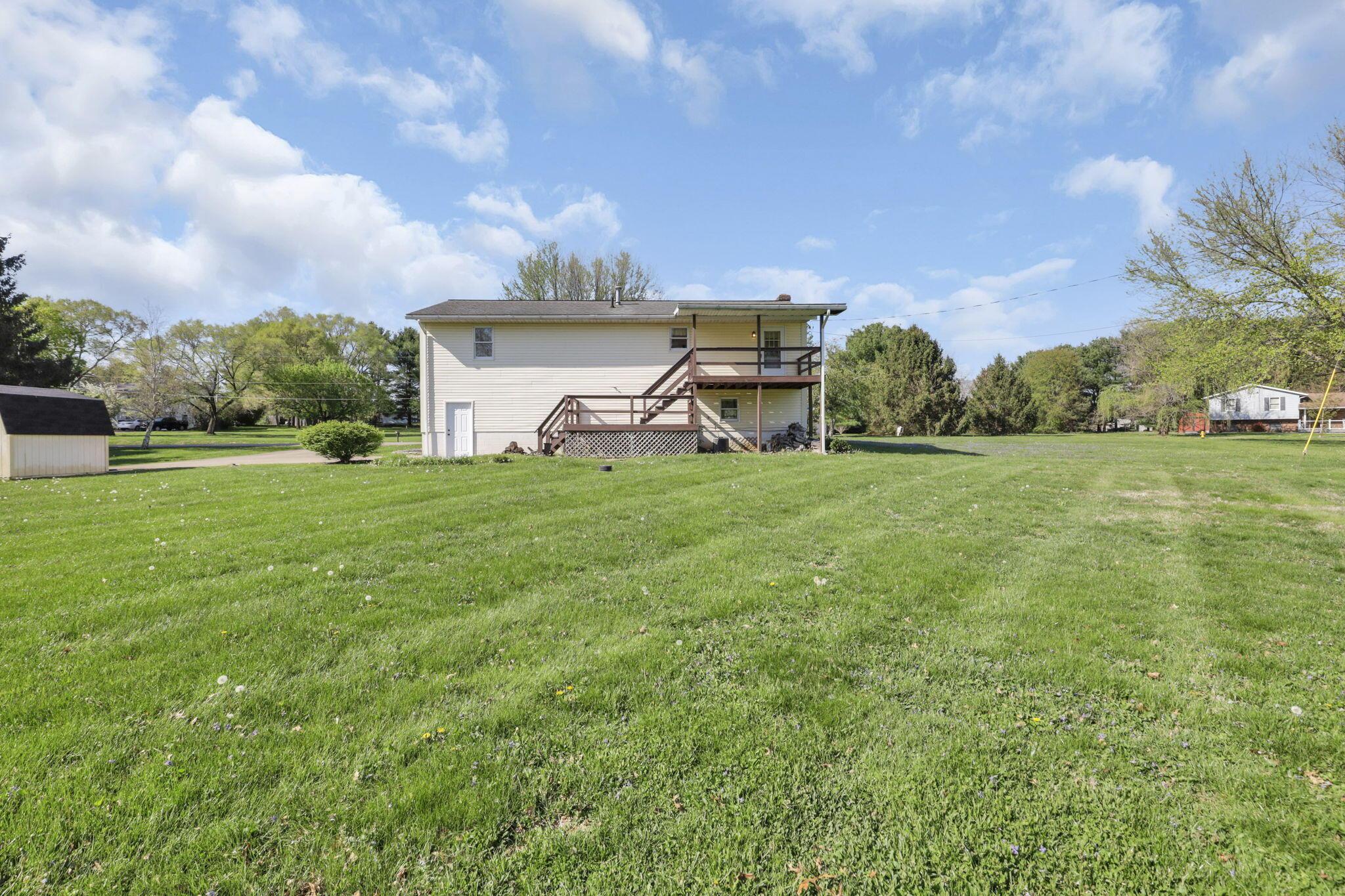 2085 Pierre Drive, Zanesville, Ohio image 16