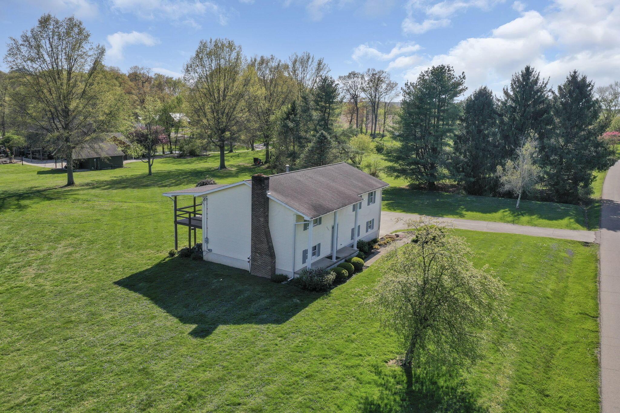 2085 Pierre Drive, Zanesville, Ohio image 13