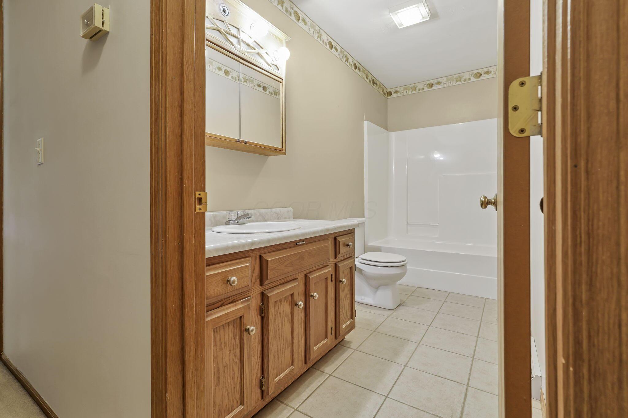2085 Pierre Drive, Zanesville, Ohio image 42