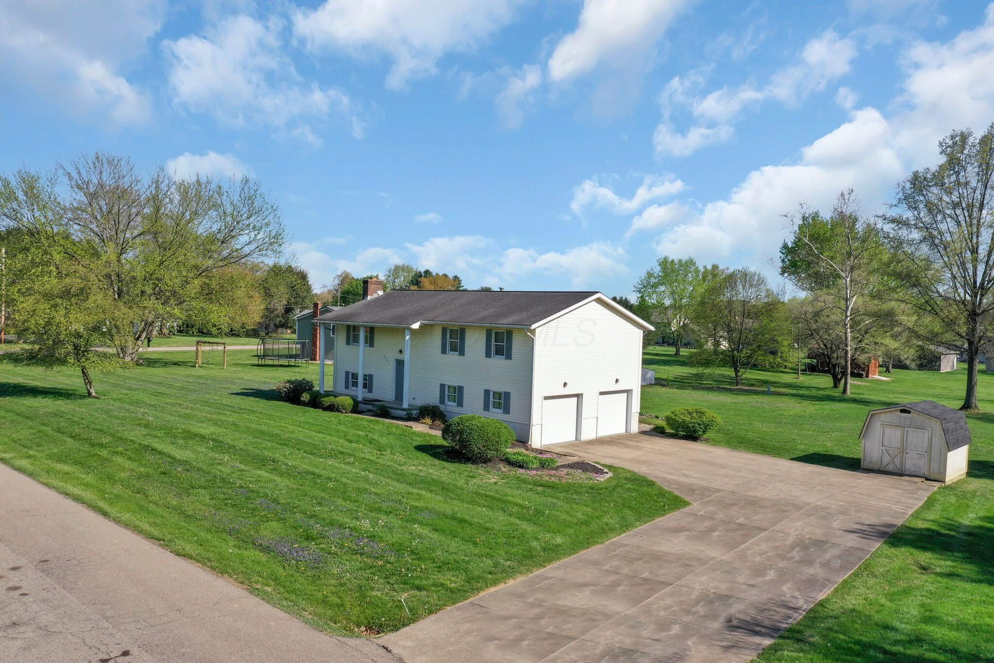 2085 Pierre Drive, Zanesville, Ohio image 1