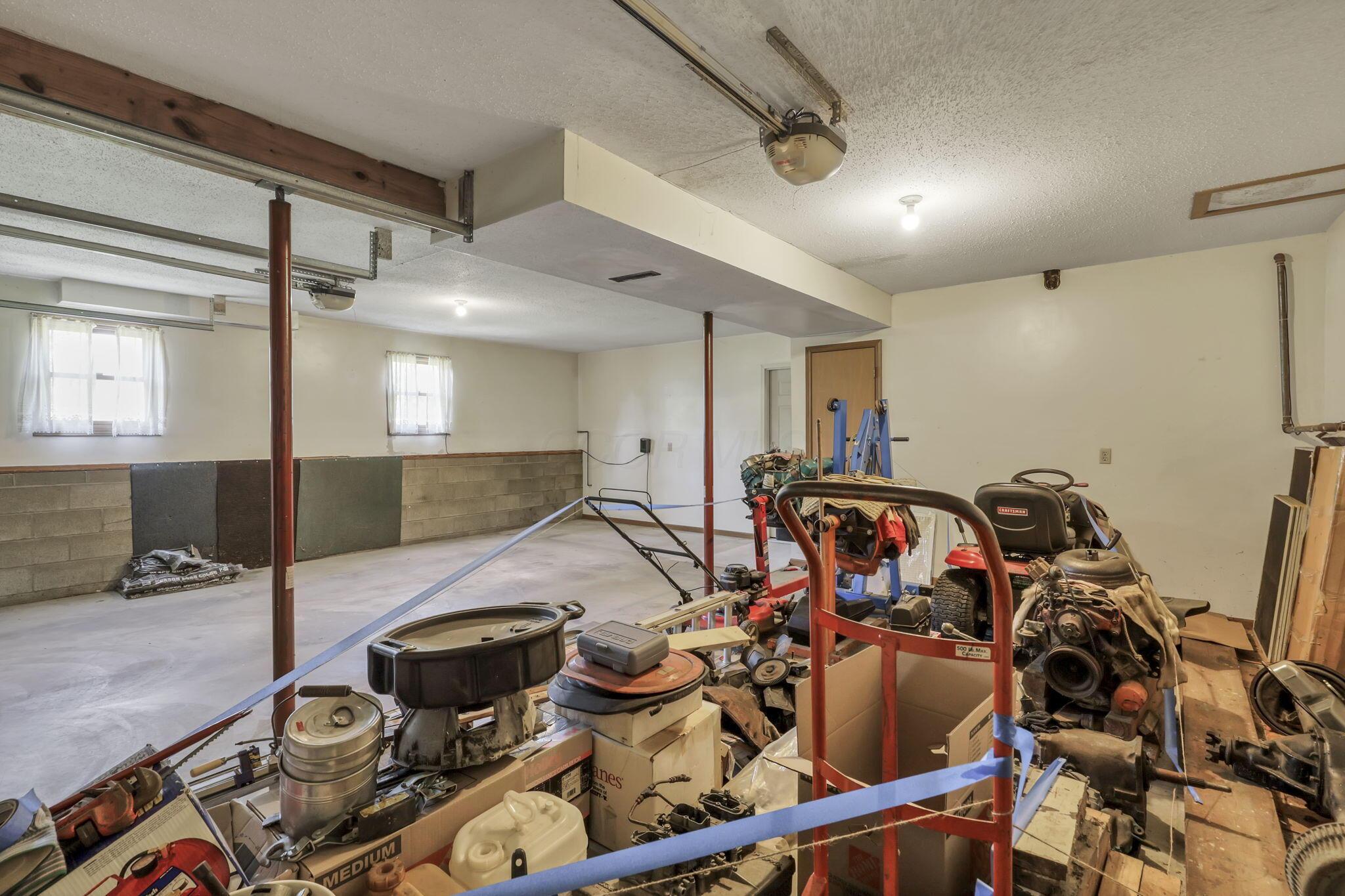 2085 Pierre Drive, Zanesville, Ohio image 27