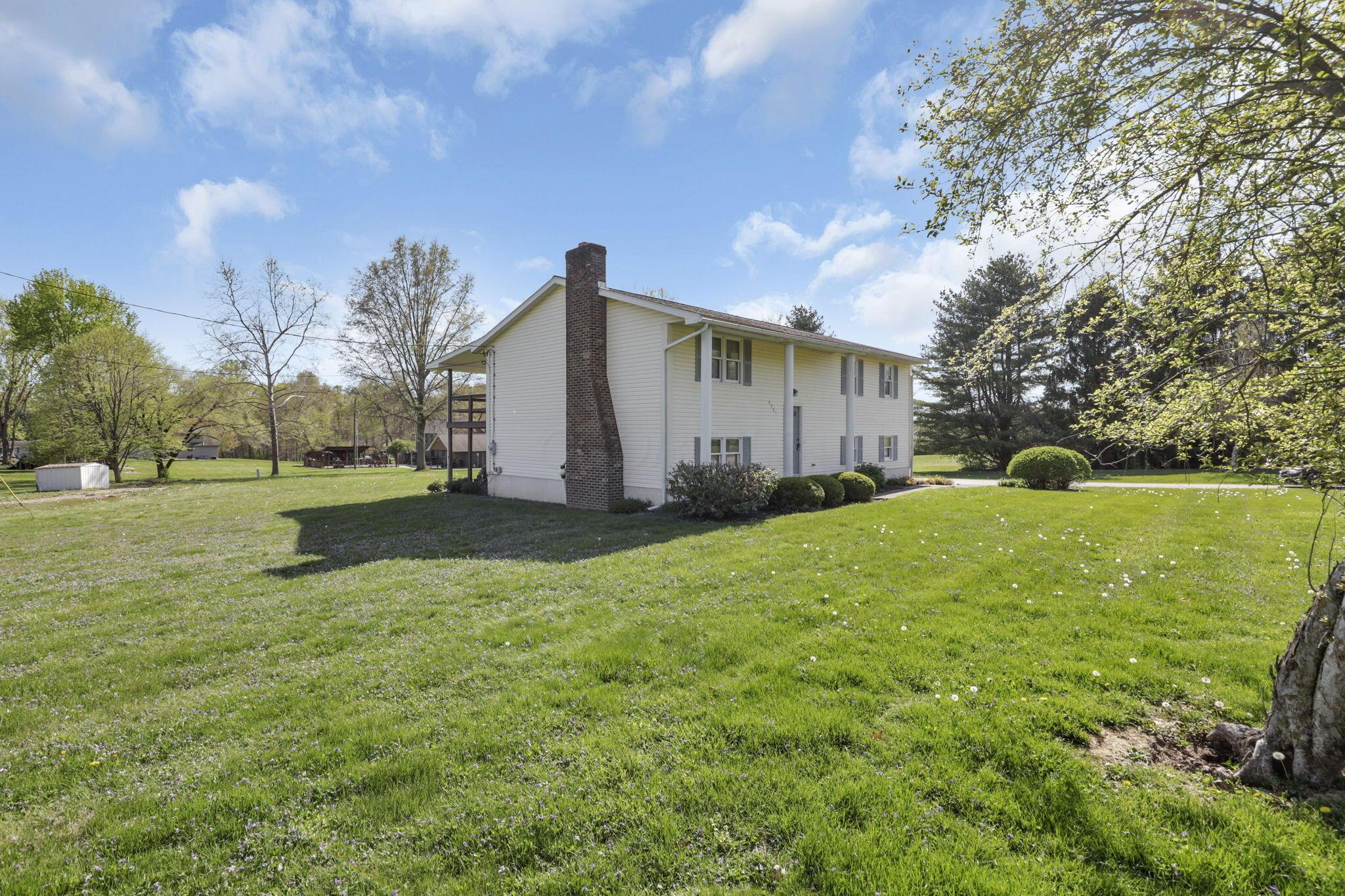 2085 Pierre Drive, Zanesville, Ohio image 24