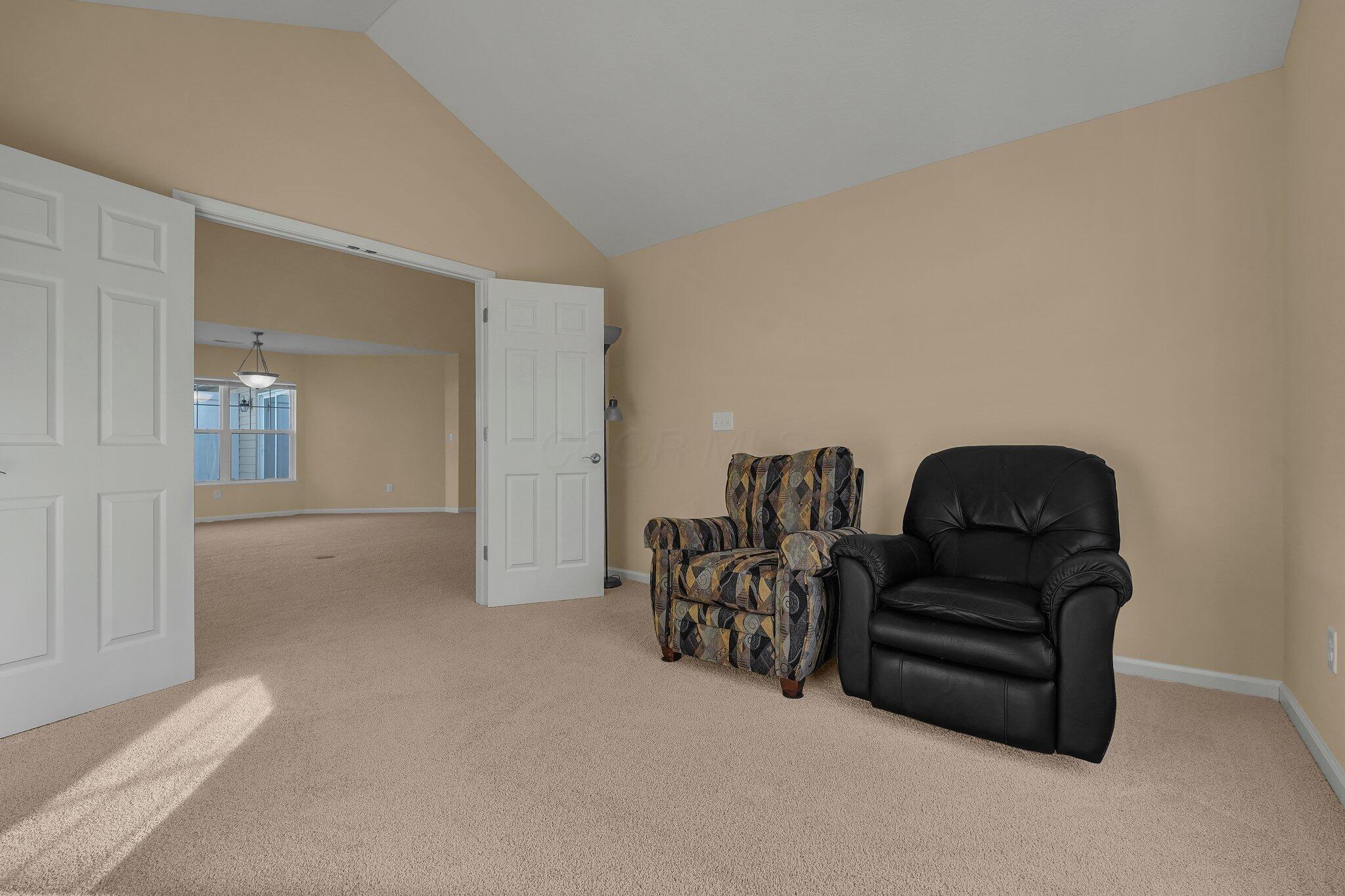 611 Woods Edge Lane, Newark, Ohio image 12