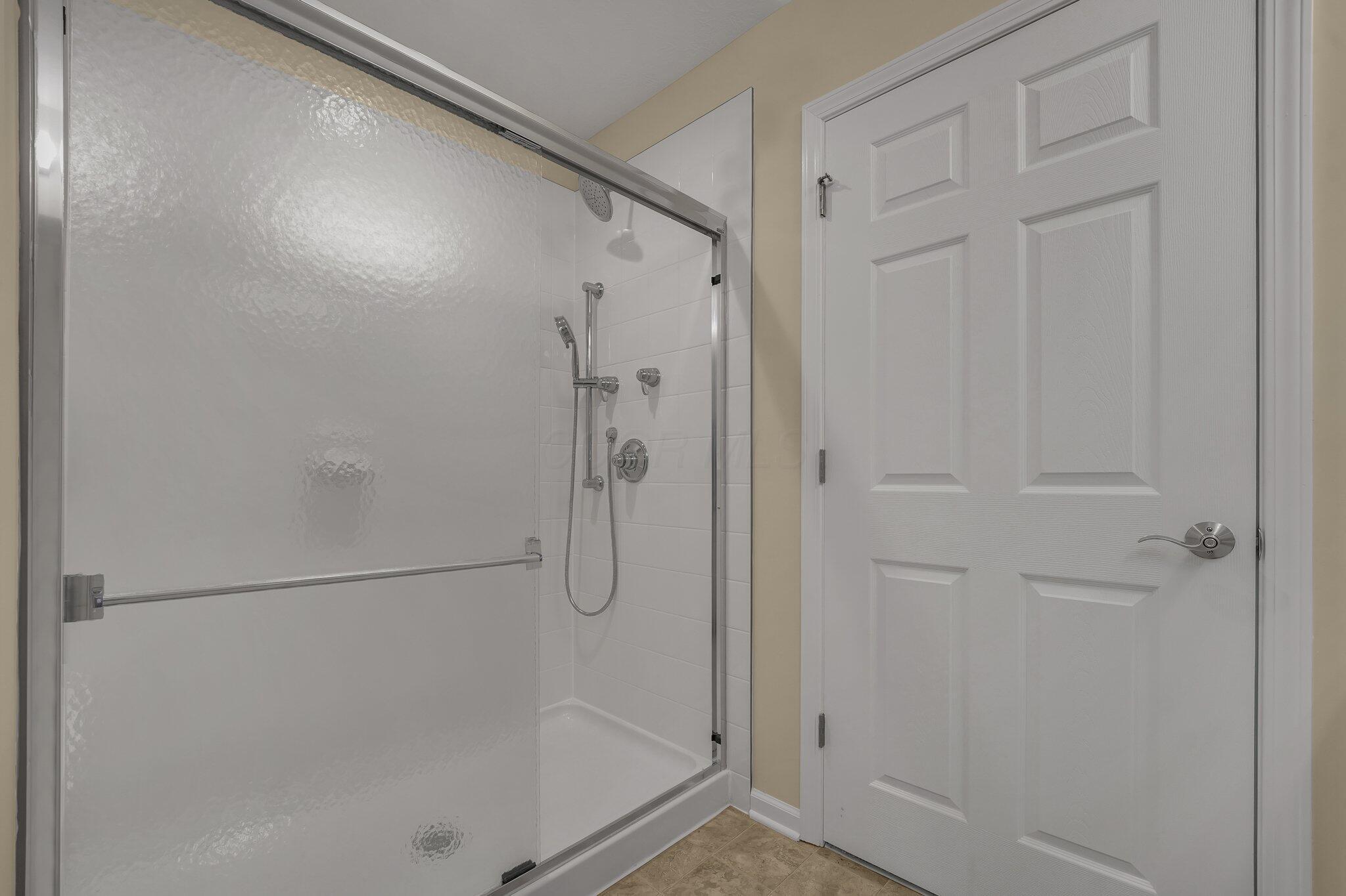 611 Woods Edge Lane, Newark, Ohio image 20