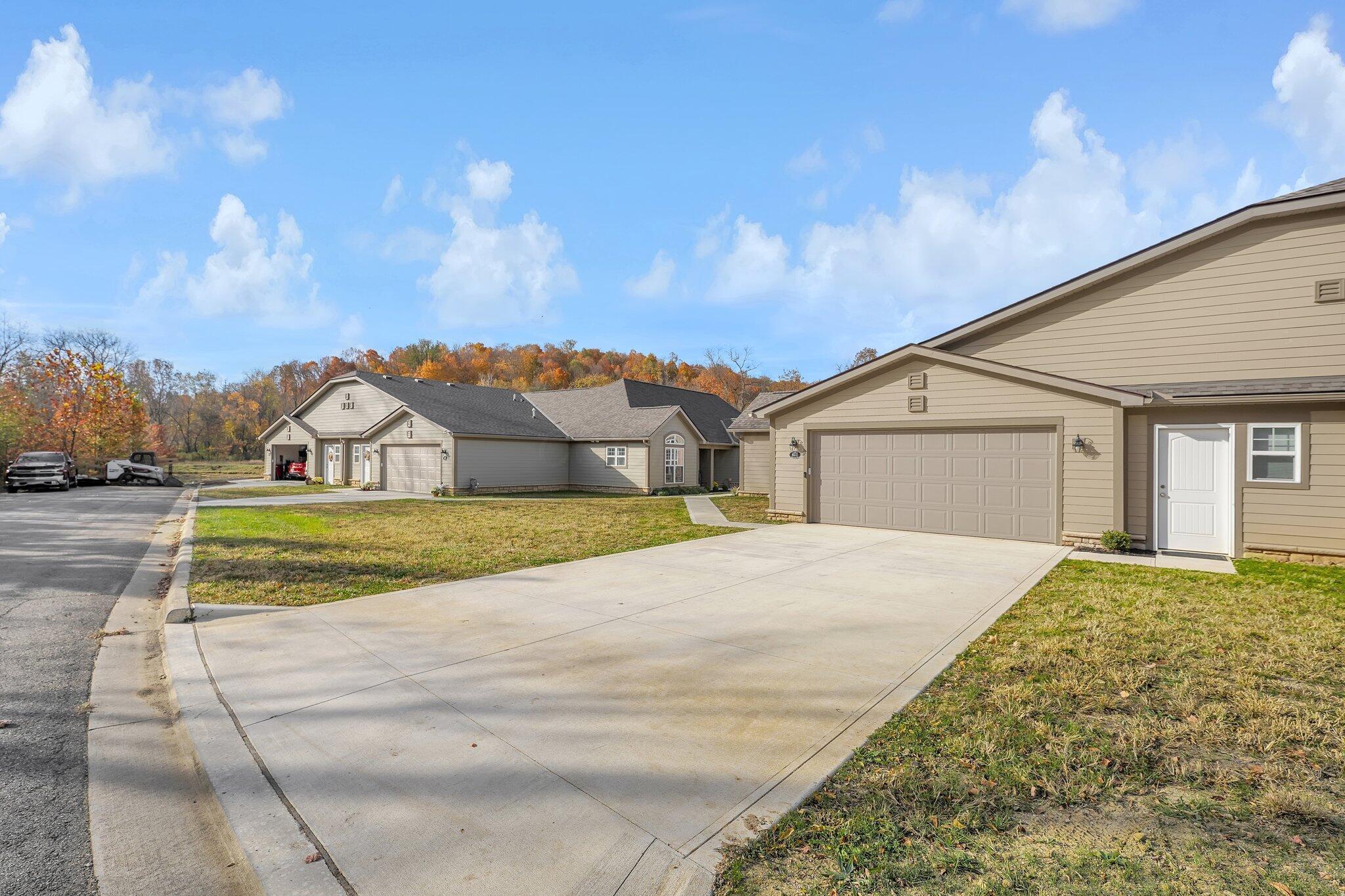 611 Woods Edge Lane, Newark, Ohio image 32