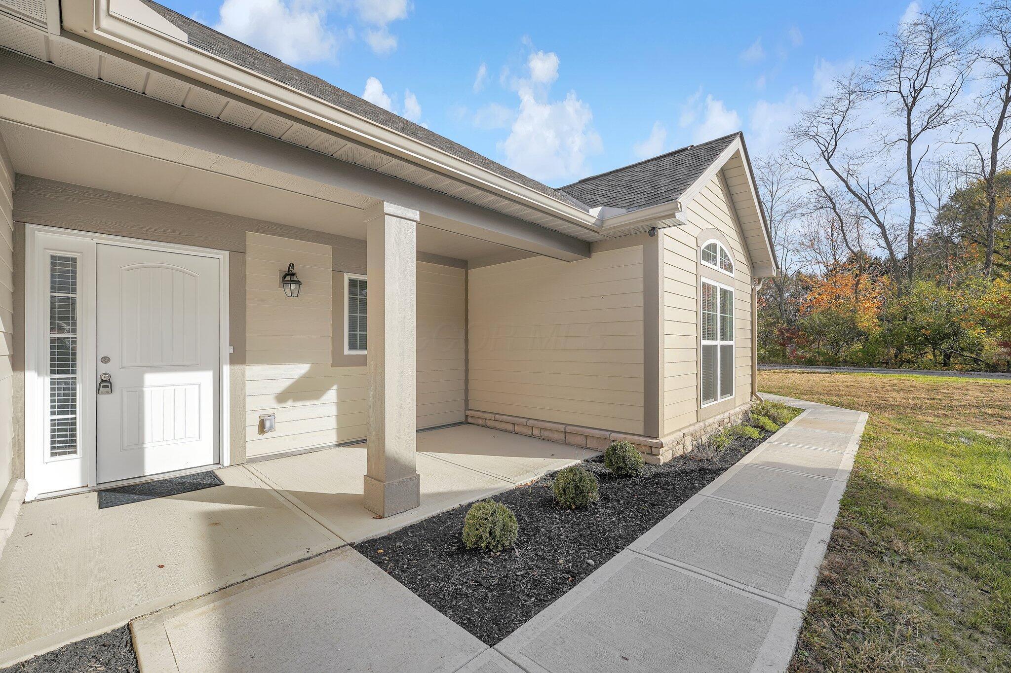 611 Woods Edge Lane, Newark, Ohio image 27