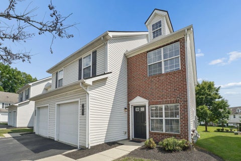 Photo of 7621 Lorimar Drive, Reynoldsburg, OH 43068 (MLS # 226028593)