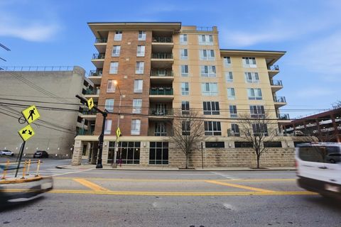 Photo of 196 S Grant Avenue S 202 #202, Columbus, OH 43215 (MLS # 225044633)