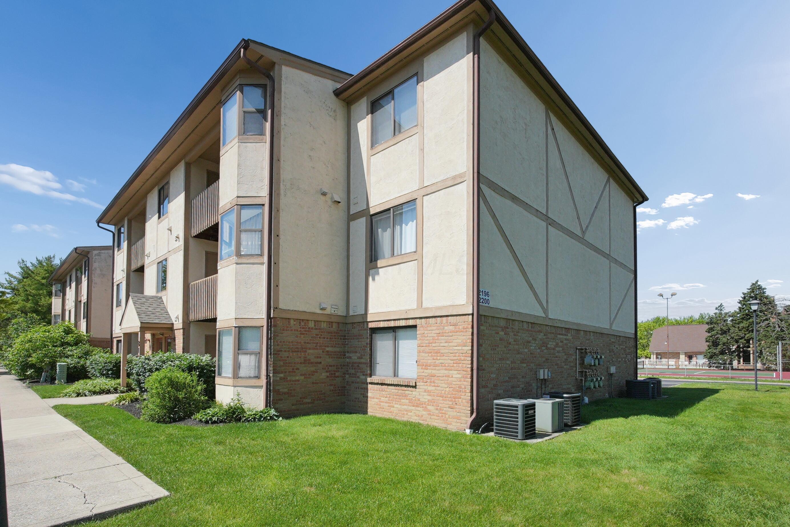 2196 Hedgerow Road 2196G