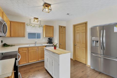 Tiny photo for 1383 Geranium Drive 265 #265, Blacklick, OH 43004 (MLS # 226004419)