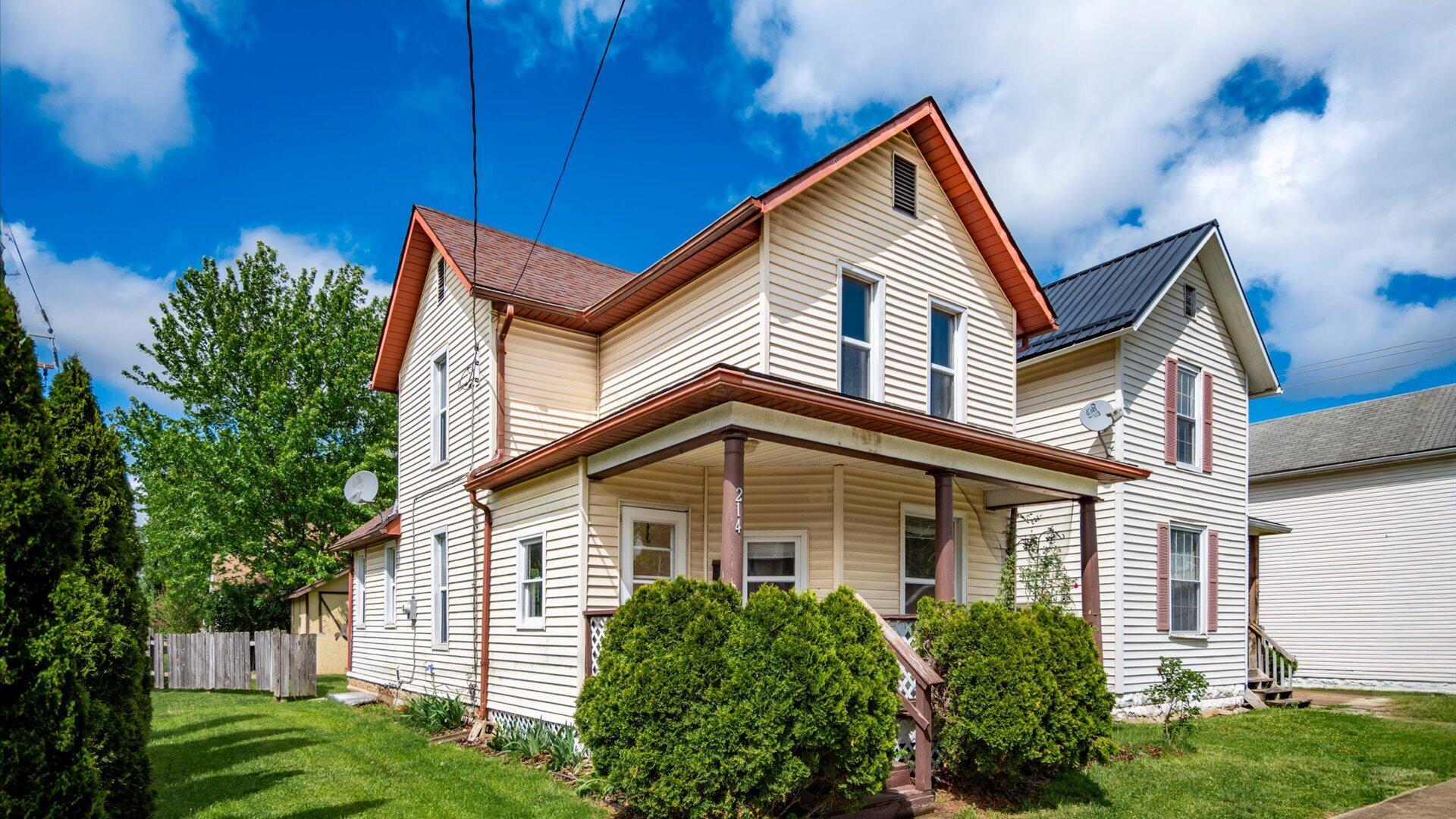 214 W Shields Street