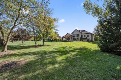Tiny photo for 2710 Silverleaf Drive, Powell, OH 43065 (MLS # 226000188)
