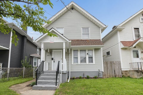 Photo of 212 S Harris Avenue, Columbus, OH 43204 (MLS # 226031117)
