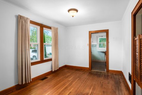 Tiny photo for 1378 Morning Avenue, Columbus, OH 43212 (MLS # 225037150)