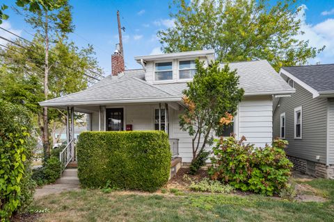 Photo of 1378 Morning Avenue, Columbus, OH 43212 (MLS # 225037150)