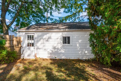 Tiny photo for 1378 Morning Avenue, Columbus, OH 43212 (MLS # 225037150)
