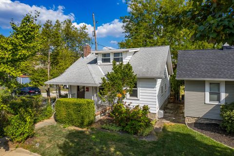 Tiny photo for 1378 Morning Avenue, Columbus, OH 43212 (MLS # 225037150)
