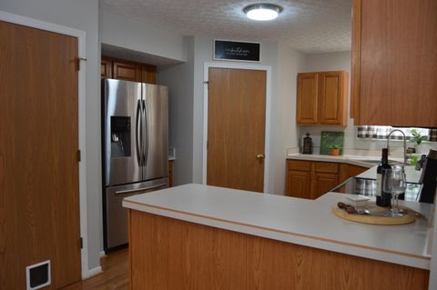 Tiny photo for 1093 Green Meadow Avenue, Lancaster, OH 43130 (MLS # 226003179)