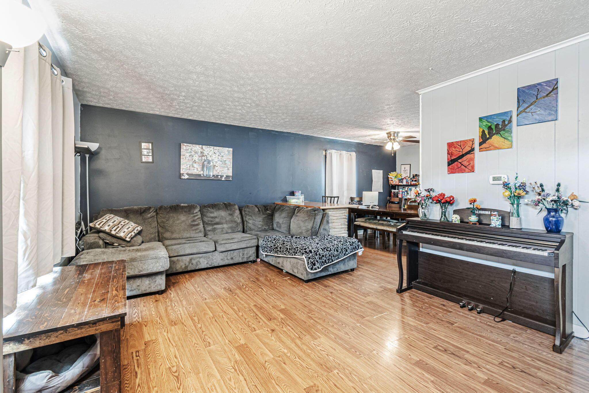 7418 Marlan Avenue, Reynoldsburg, Ohio image 5