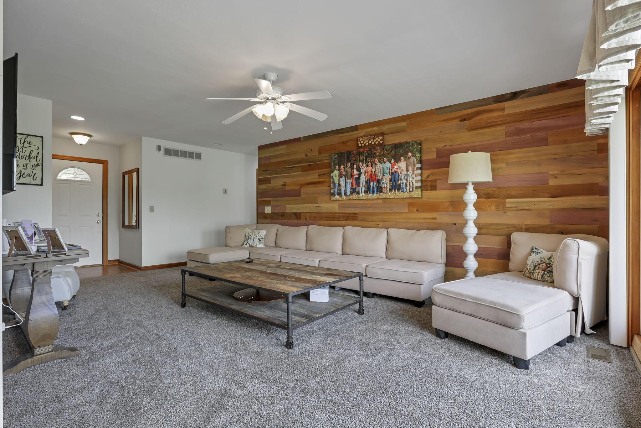 1719 Marion Road, Utica, Ohio image 10