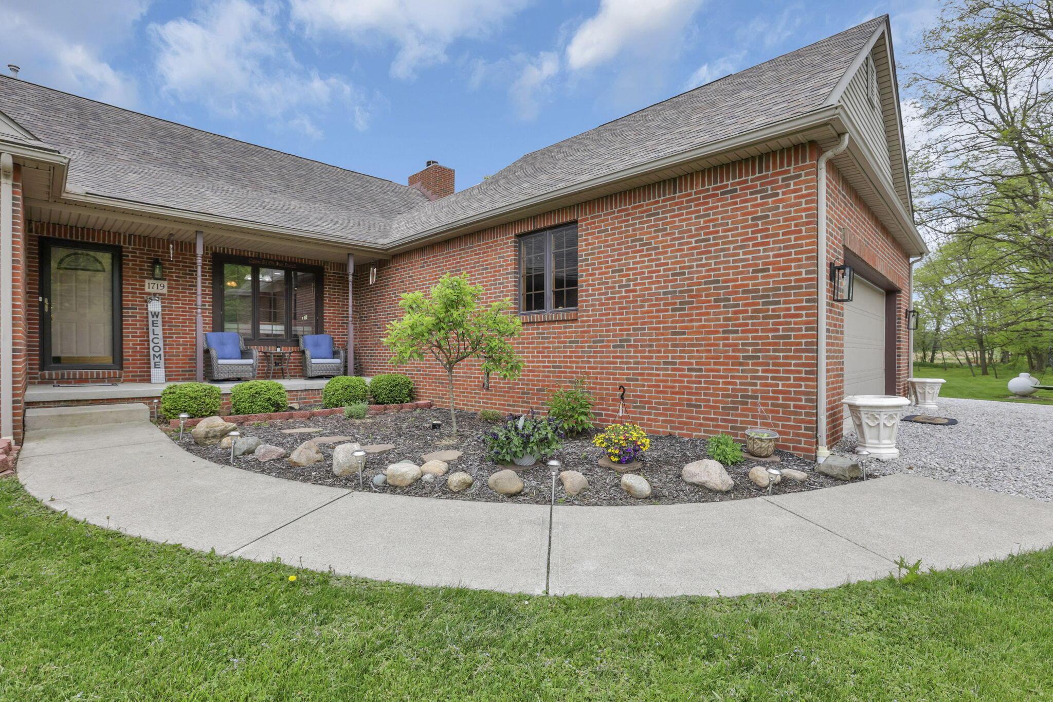 1719 Marion Road, Utica, Ohio image 4