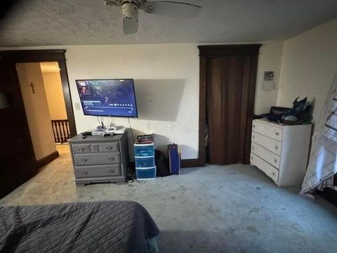 Tiny photo for 236 N 10th Street, Newark, OH 43055 (MLS # 225044470)