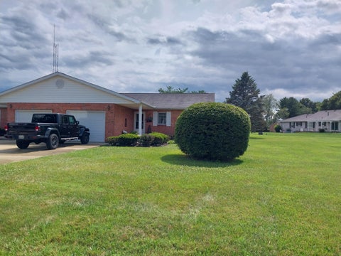Tiny photo for 112 Erin Court A #A, Hillsboro, OH 45133 (MLS # 226027374)
