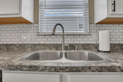 Tiny photo for 566 Preston Trails Drive, Pickerington, OH 43147 (MLS # 226004433)