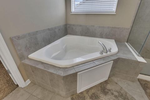 Tiny photo for 566 Preston Trails Drive, Pickerington, OH 43147 (MLS # 226004433)