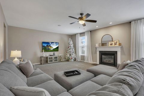 Tiny photo for 566 Preston Trails Drive, Pickerington, OH 43147 (MLS # 226004433)