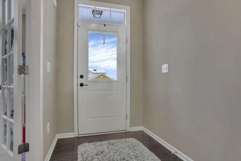 Tiny photo for 566 Preston Trails Drive, Pickerington, OH 43147 (MLS # 226004433)