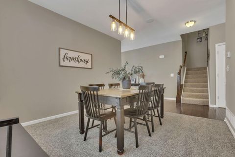 Tiny photo for 566 Preston Trails Drive, Pickerington, OH 43147 (MLS # 226004433)