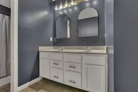 Tiny photo for 566 Preston Trails Drive, Pickerington, OH 43147 (MLS # 226004433)