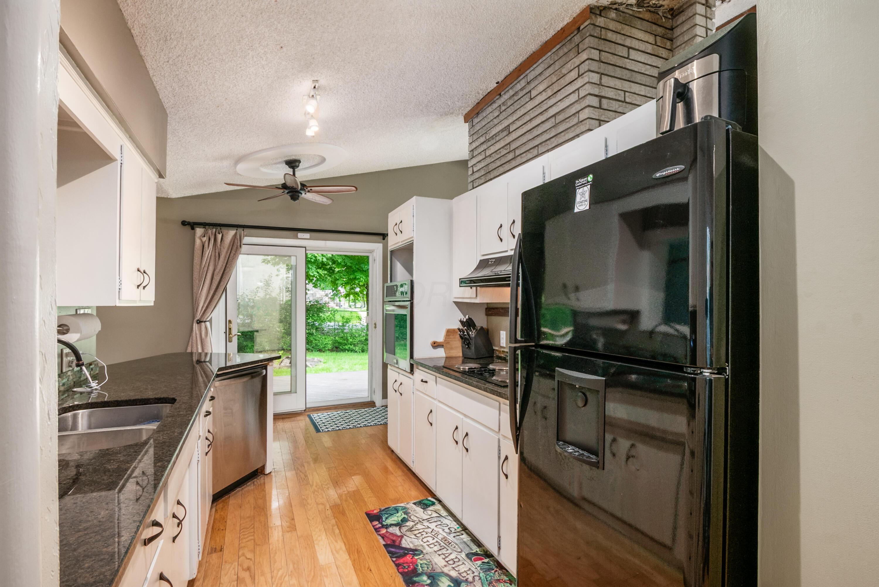 7321 Riverside Drive, Powell, Ohio image 18