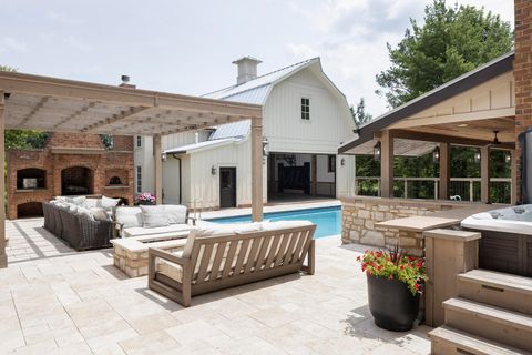 Photo of 7747 Sutton Place, New Albany, OH 43054 (MLS # 225027142)