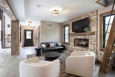 Tiny photo for 7747 Sutton Place, New Albany, OH 43054 (MLS # 225027142)