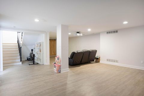 Tiny photo for 7747 Sutton Place, New Albany, OH 43054 (MLS # 225027142)